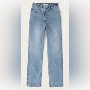 Abercrombie Ultra High Rise 90s Straight Jeans